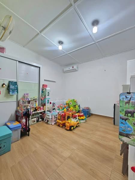 Semi-Detached House for Sale in Taman Abad (Johor Bahru) - Yik Tat - PropertyGuru.com.my