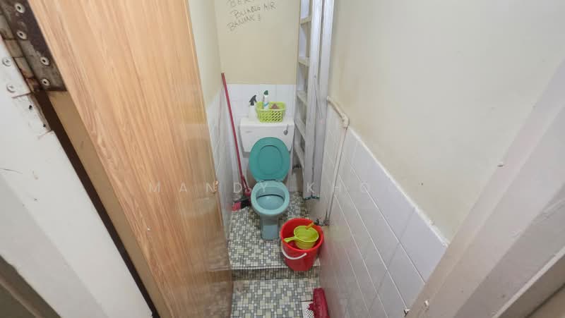 Rumah Teres untuk Dijual di Taman Kok Lian (Jalan Kuching) - Mandy Khoo - Bathroom - PropertyGuru.com.my