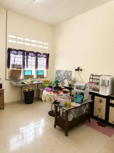 Rumah Teres 1-Tingkat untuk Dijual di Simpang Renggam (Johor) - Daniel Yong - Kitchen - PropertyGuru.com.my