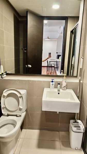 Kediaman Servis untuk Disewa di The Tamarind - Quvee Ooi - Bathroom - PropertyGuru.com.my