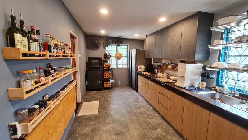 Bungalow House for Rent in Teluk Pulai (Klang) - Pepsi Ang - Kitchen - PropertyGuru.com.my