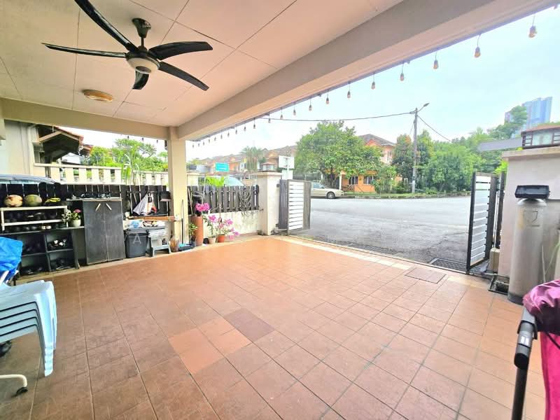 Rumah Teres 2-Tingkat untuk Dijual di Kota Damansara (Selangor) - Azrul Ismail - Exterior - PropertyGuru.com.my