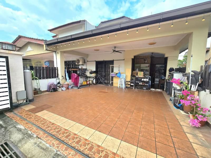 Rumah Teres 2-Tingkat untuk Dijual di Kota Damansara (Selangor) - Azrul Ismail - Exterior - PropertyGuru.com.my