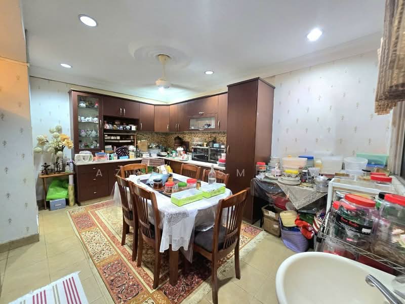 Rumah Teres 2-Tingkat untuk Dijual di Kota Damansara (Selangor) - Azrul Ismail - Kitchen - PropertyGuru.com.my