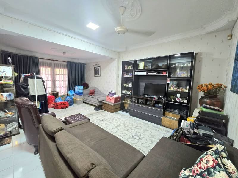 Rumah Teres 2-Tingkat untuk Dijual di Kota Damansara (Selangor) - Azrul Ismail - Living Room - PropertyGuru.com.my