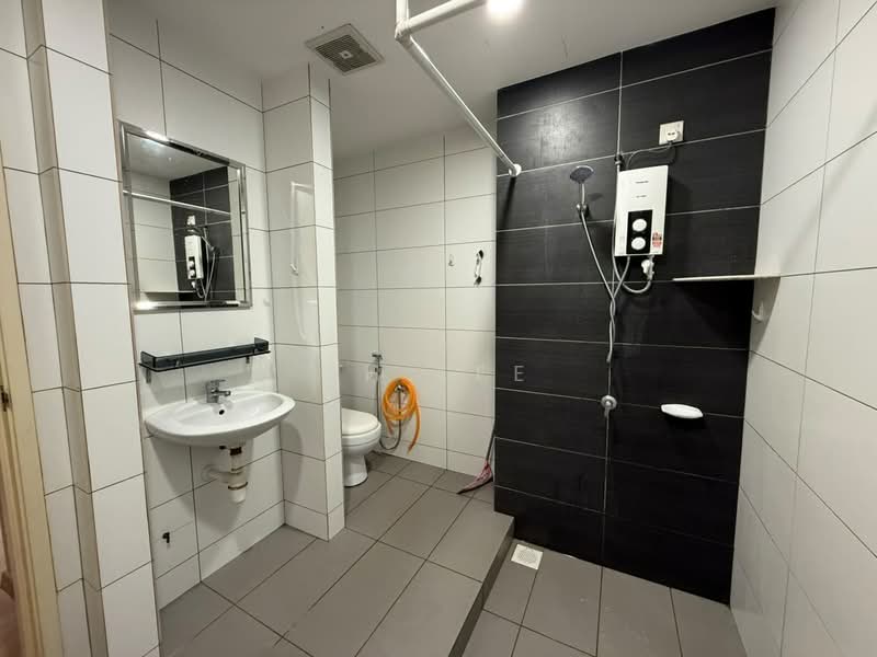 Kondominium untuk Disewa di Wellesley Residences - SH Lee - Bathroom - PropertyGuru.com.my