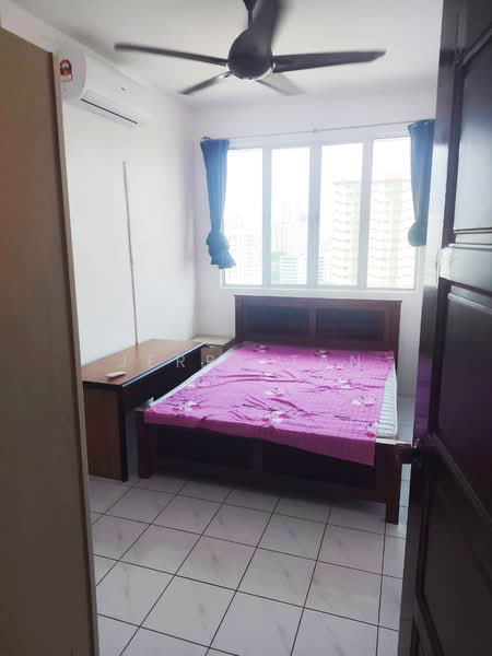 Pangsapuri untuk Disewa di The Rise Collection 2 - Jerry Tan - Bedroom - PropertyGuru.com.my