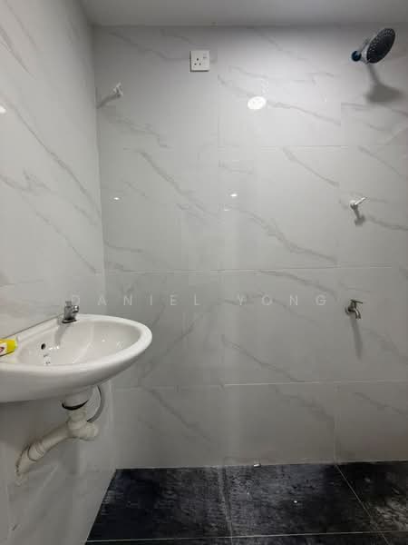 Rumah Teres 2 Tingkat untuk Dijual di Bandar Baru Permas Jaya (Permas Jaya) - Daniel Yong - Bathroom - PropertyGuru.com.my