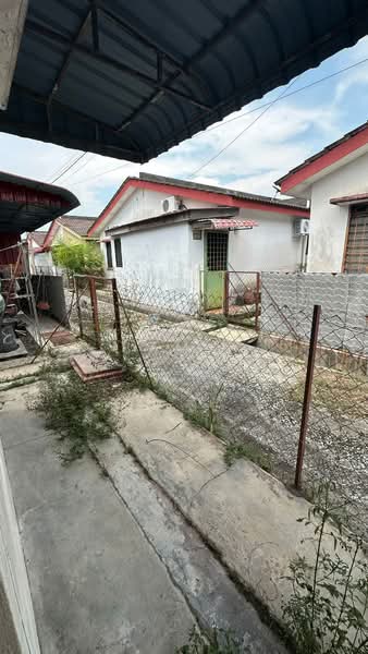 Rumah Teres 1-Tingkat untuk Dijual di Pekan Razaki (Ipoh) - Sam . - Exterior - PropertyGuru.com.my