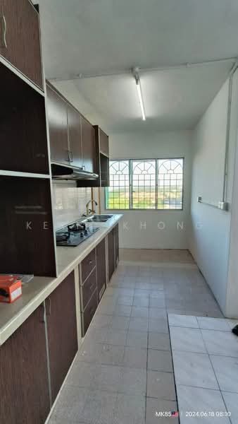Rumah Flat untuk Dijual di Lestari Apartment - Keric Khong - Kitchen - PropertyGuru.com.my