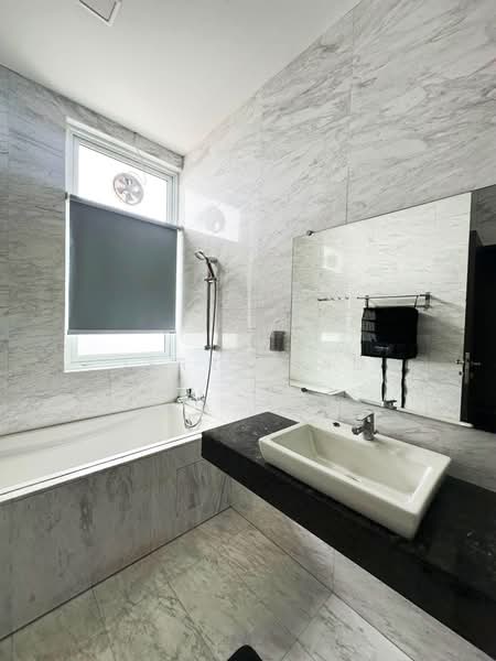Condominium for Rent at The Cantonment - Jerry Tan - Bathroom - PropertyGuru.com.my