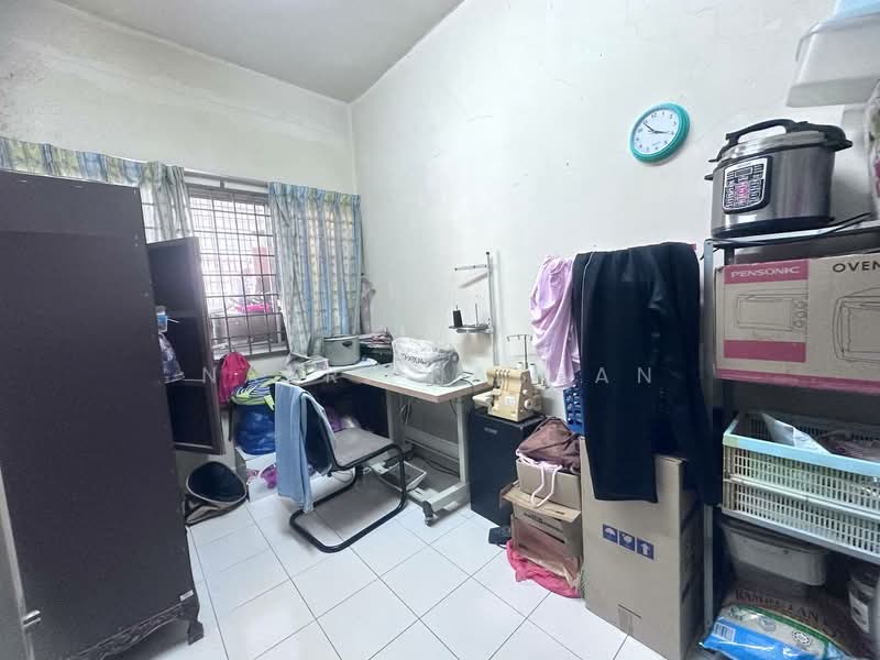 2-storey Terraced House for Sale in Desa Coalfields (Sungai Buloh) - Nazri Hassan - PropertyGuru.com.my