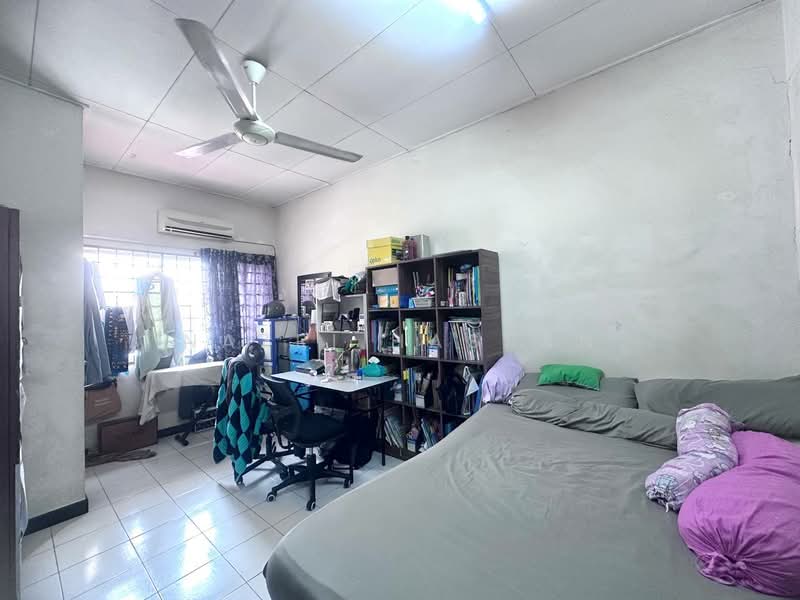 2-storey Terraced House for Sale in Desa Coalfields (Sungai Buloh) - Nazri Hassan - PropertyGuru.com.my