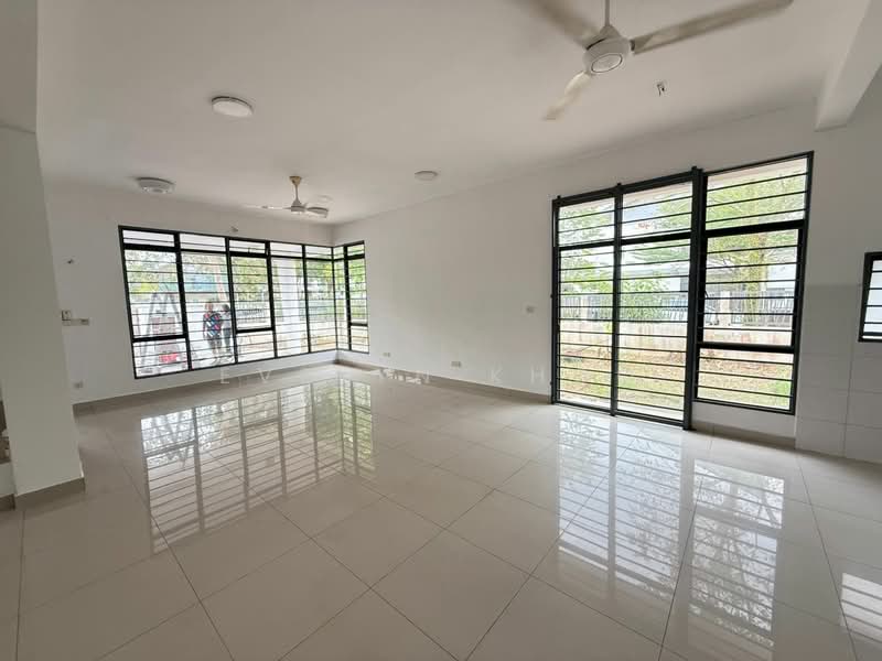 2-storey Terraced House for Sale in M Residence (Rawang) - Evelyn Khoo - Living Room - PropertyGuru.com.my