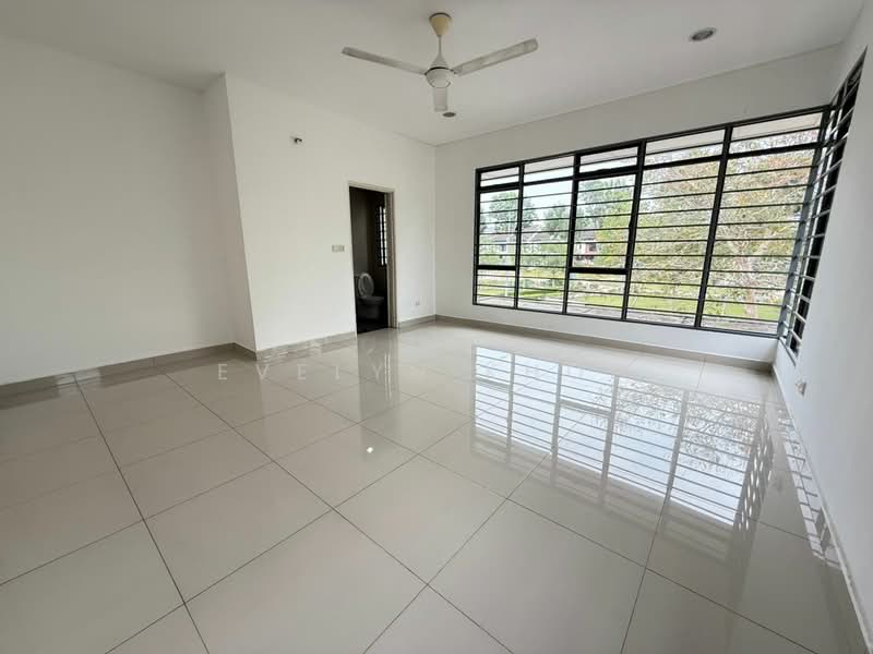 2-storey Terraced House for Sale in M Residence (Rawang) - Evelyn Khoo - Room - PropertyGuru.com.my