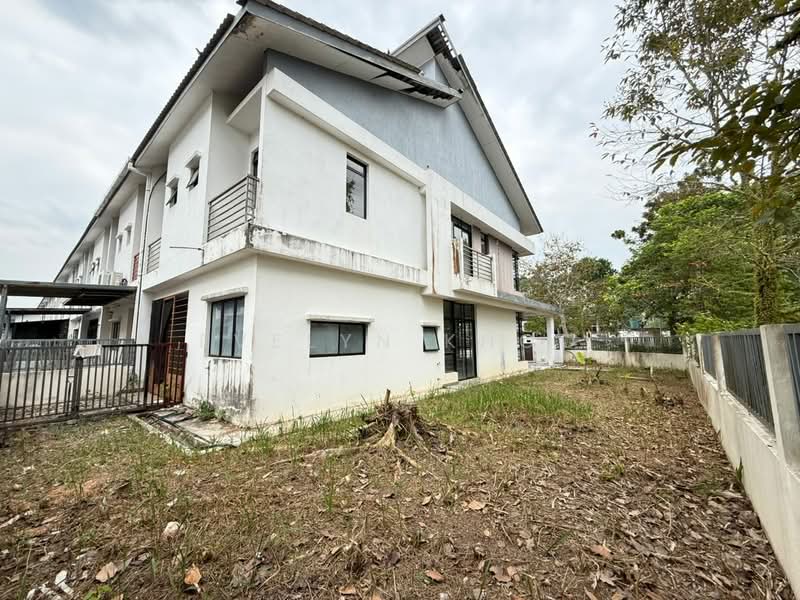 2-storey Terraced House for Sale in M Residence (Rawang) - Evelyn Khoo - Side Land - PropertyGuru.com.my