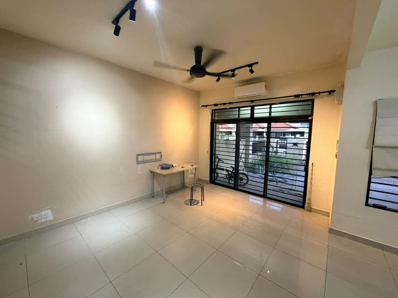 2-storey Terraced House for Sale in Lakeside Residences (Puchong) - Kevin Tan - Living Room - PropertyGuru.com.my