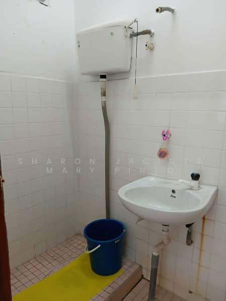 Tanah Kediaman untuk Dijual di Taman Seremban Jaya (Rantau) - Sharon Jacinta Mary Pinto - Bathroom - PropertyGuru.com.my