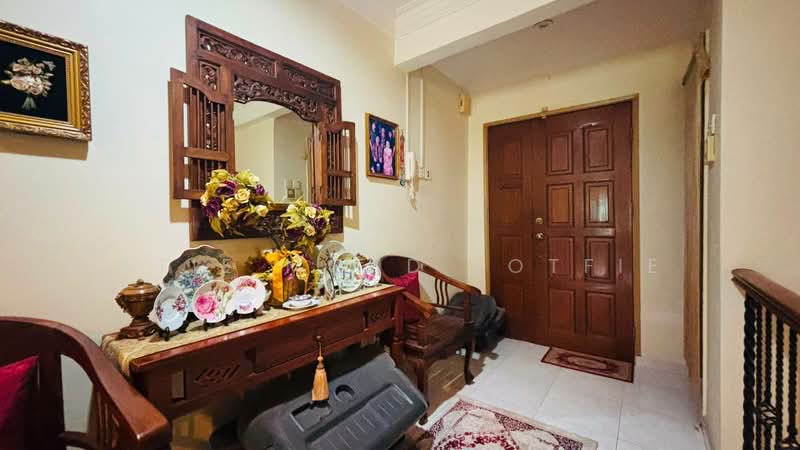 Rumah Berkembar untuk Dijual di Ampang Jaya (Ampang) - Atie Mohd Lotfie - Entrance - PropertyGuru.com.my