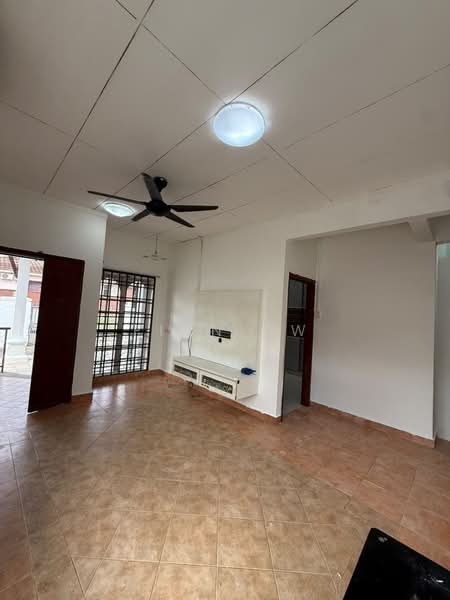 1-storey Terraced House for Sale in Bandar Uda Utama (Johor Bahru) - Finn Aw - PropertyGuru.com.my