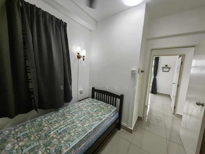 Kediaman Servis untuk Dijual di D'Putra Suites - Sean Yeoh - Bedroom - PropertyGuru.com.my