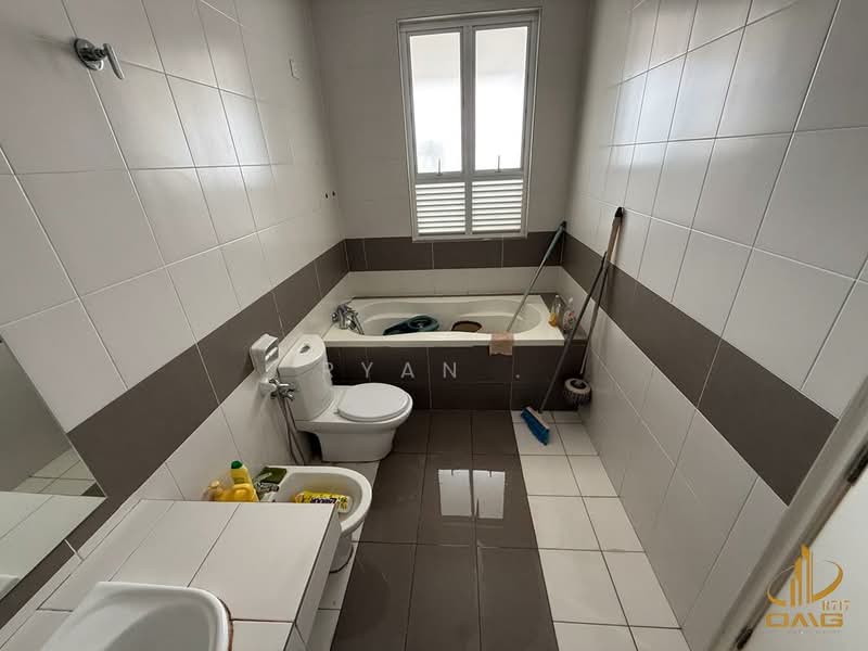 3-storey Terraced House for Rent in Shah Alam (Selangor) - Ryan . - Bathroom - PropertyGuru.com.my