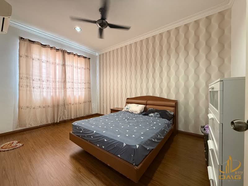 3-storey Terraced House for Rent in Shah Alam (Selangor) - Ryan . - Bedroom - PropertyGuru.com.my