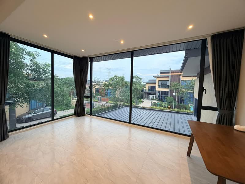 Rumah Kluster untuk Dijual di Forest City (Gelang Patah) - Megan Gan - View - PropertyGuru.com.my