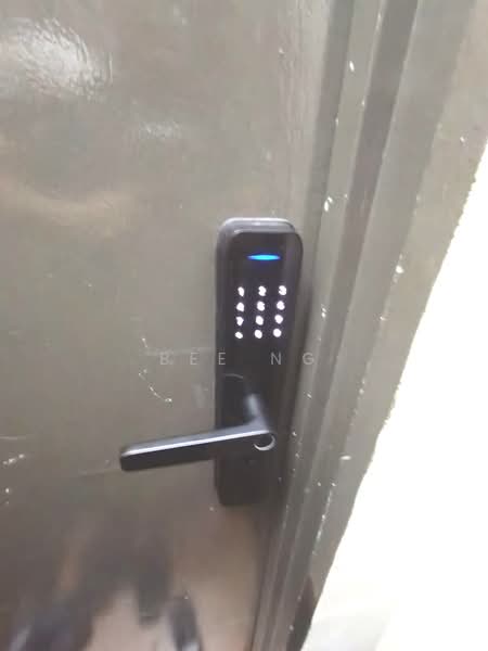 Pangsapuri untuk Dijual di Sri Kenari Apartment - Bee Ng - Entrance - PropertyGuru.com.my