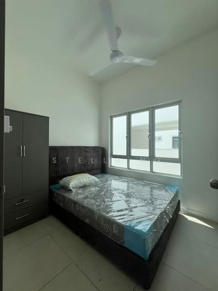 Kediaman Servis untuk Dijual di One 49 Residence - Stella Ng - Bedroom - PropertyGuru.com.my
