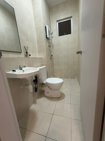 Kondominium untuk Disewa di Residensi Begonia - Katrina Lai - Bathroom - PropertyGuru.com.my