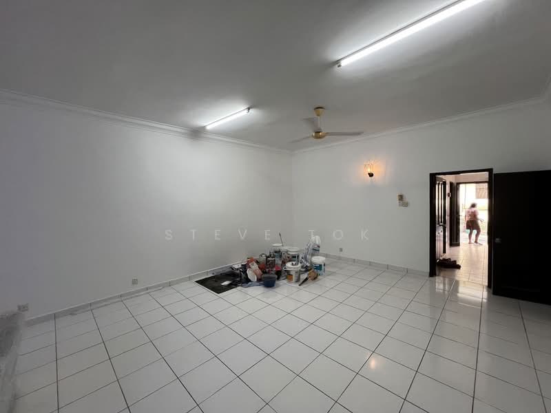 Rumah Teres untuk Disewa di Bukit Rahman Putra (Sungai Buloh) - Steve Tok - Living Room - PropertyGuru.com.my