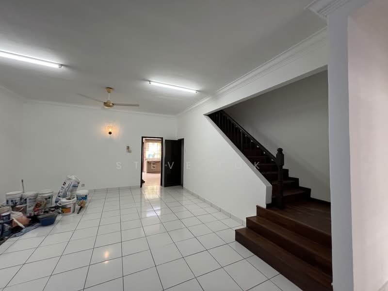 Rumah Teres untuk Disewa di Bukit Rahman Putra (Sungai Buloh) - Steve Tok - Living Room - PropertyGuru.com.my