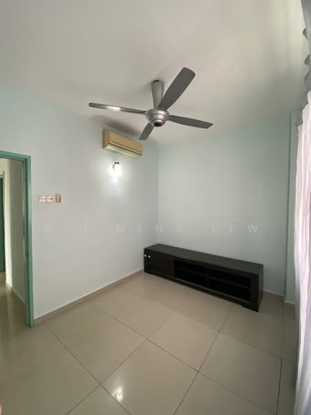 Apartment for Sale at Prima Tiara II - Kim Meng Lew - Living Room - PropertyGuru.com.my