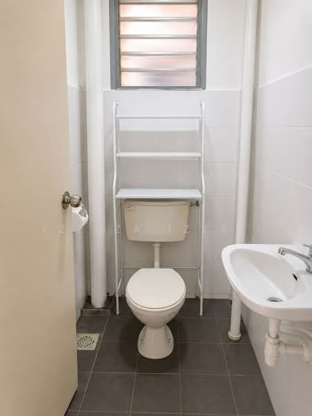 Pangsapuri untuk Dijual di Apartment Seroja - Izzaza Izzati - Bathroom - PropertyGuru.com.my