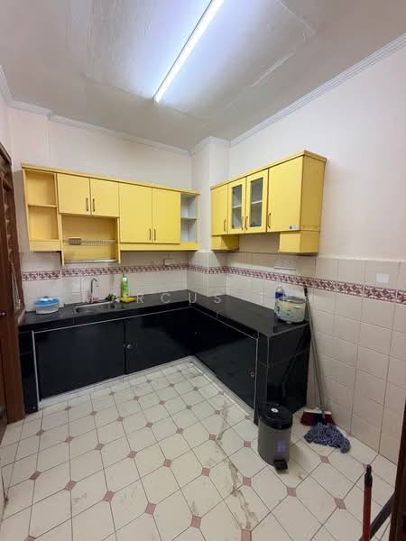 Condominium for Sale at Skudai Villa - Marcus Tey - Kitchen - PropertyGuru.com.my