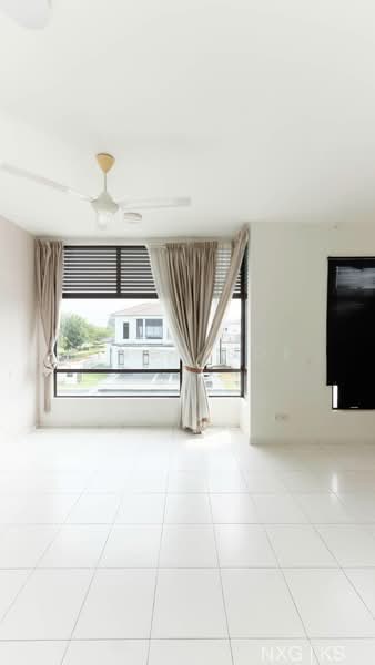 2-storey Terraced House for Rent in Puncak Alam (Selangor) - Kings Soe - Living Room - PropertyGuru.com.my