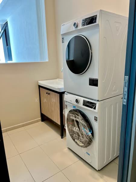 Kondominium untuk Disewa di Queens Residences Q1 @ Queens Waterfront - Kah Yang - PropertyGuru.com.my