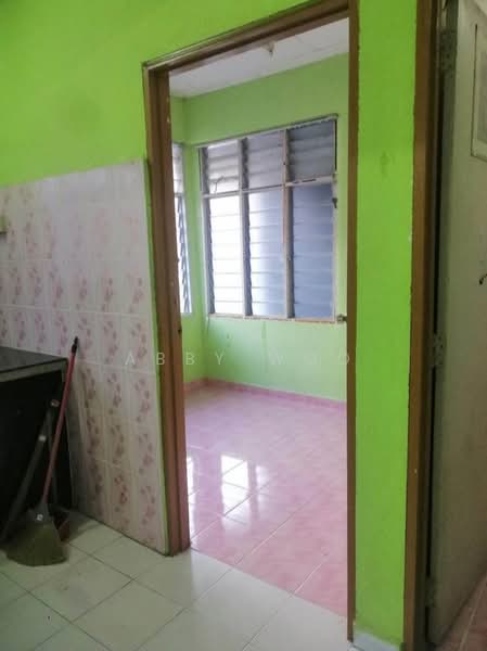 Flat for Rent at Taman Sri Indah - Abby Woo - Interior - PropertyGuru.com.my