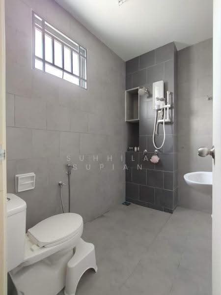2-storey Terraced House for Sale in Rawang (Selangor) - Suhhila Supian - Bathroom - PropertyGuru.com.my