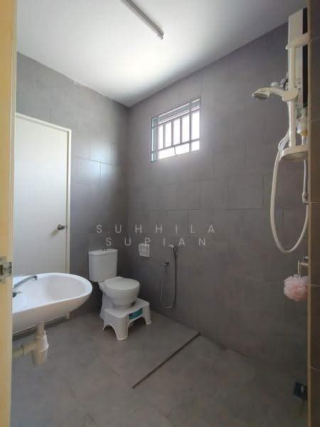 2-storey Terraced House for Sale in Rawang (Selangor) - Suhhila Supian - Bathroom - PropertyGuru.com.my
