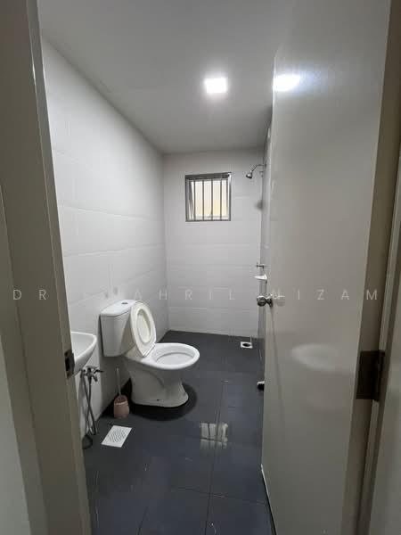 Pangsapuri untuk Dijual di Harmoni 1 - Dr Shahril Nizam - Bathroom - PropertyGuru.com.my