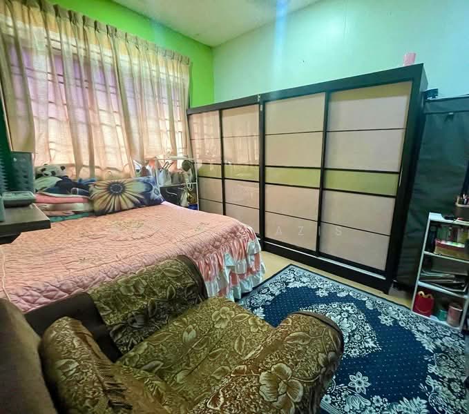 2-storey Terraced House for Sale in Taman Mawar (Pasir Gudang) - ALHAFIZ AZIS - Bedroom - PropertyGuru.com.my