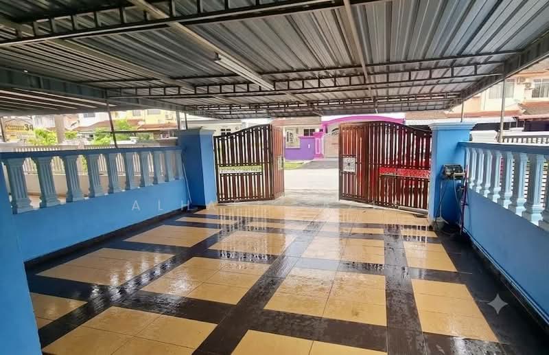 2-storey Terraced House for Sale in Taman Mawar (Pasir Gudang) - ALHAFIZ AZIS - Exterior - PropertyGuru.com.my