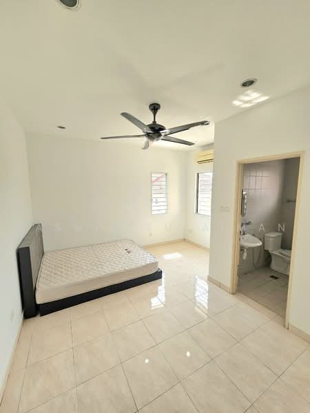 Rumah Teres 2-Tingkat untuk Dijual di Sunway Kayangan (Shah Alam) - Yasmin Sulaiman - Bedroom - PropertyGuru.com.my