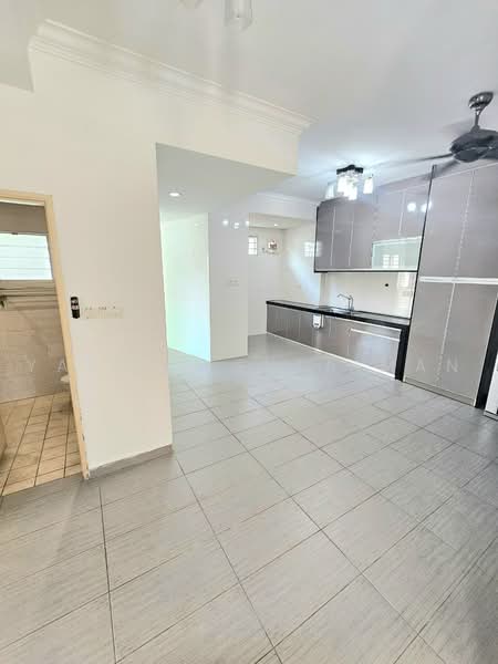 Rumah Teres 2-Tingkat untuk Dijual di Sunway Kayangan (Shah Alam) - Yasmin Sulaiman - Kitchen - PropertyGuru.com.my