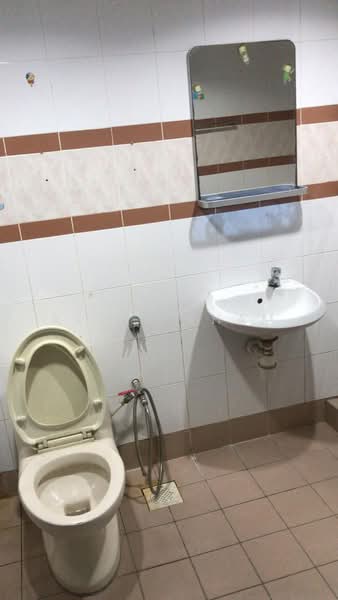 Pangsapuri untuk Disewa di Rhythm Avenue - Alice Kham - Bathroom - PropertyGuru.com.my