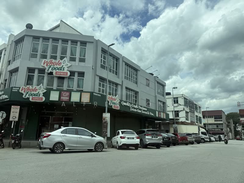 Office for Rent in Taman Sri Serdang (Seri Kembangan) - Alfred Long - Exterior - PropertyGuru.com.my