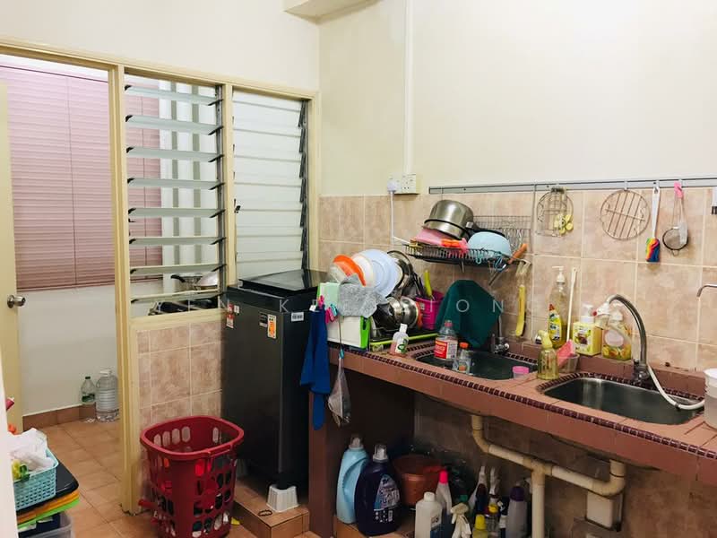 Apartment for Sale at Pangsapuri Saraka - YEN KEE LIONG - Kitchen - PropertyGuru.com.my