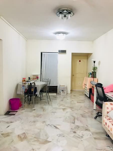 Apartment for Sale at Pangsapuri Saraka - YEN KEE LIONG - Living Room - PropertyGuru.com.my